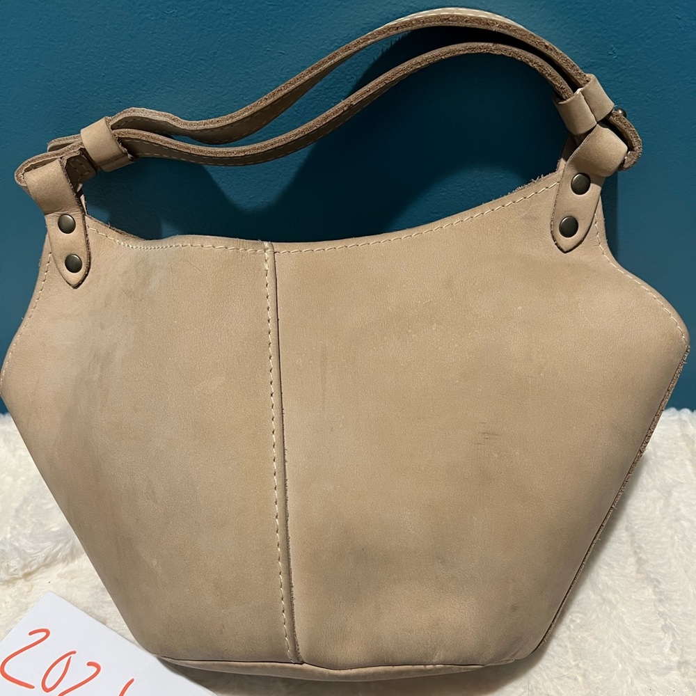 Portland Leather goods, dragon bone, small kangaroo
